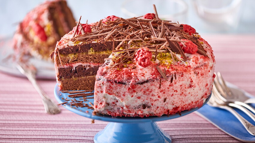 Layer Cake Ou Gateau A Etages Nos Recettes De Gateaux D Anniversaire Aussi Beaux Que Bons Femme Actuelle Le Mag