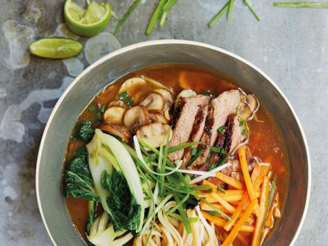 Soupes thaï, chinoise, vietnamienne : nos 25 savoureuses recettes asiatiques