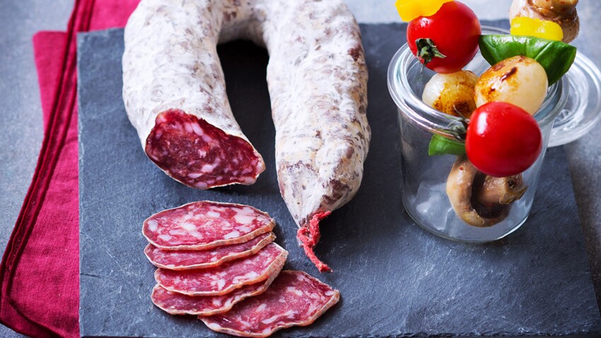 saucisse seche 8 lettres