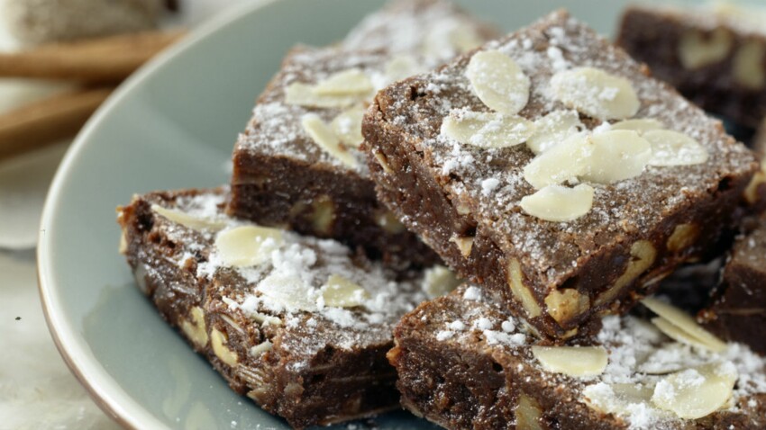 Pave Au Chocolat Et Amandes Effilees Decouvrez Les Recettes De Cuisine De Femme Actuelle Le Mag