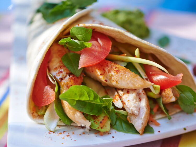 Fajitas au poulet découvrez les recettes de cuisine de Femme Actuelle