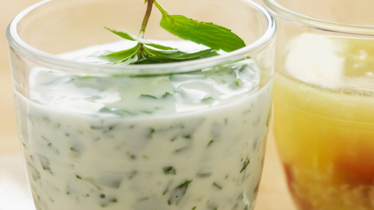 Sauce yaourt à la menthe découvrez les recettes de cuisine de Femme Actuelle Le MAG