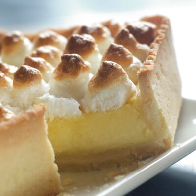 Tarte Ananas Et Citron Vert Meringuee Decouvrez Les Recettes De Cuisine De Femme Actuelle Le Mag