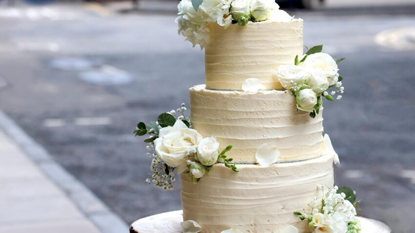 Gateau Royal Au Citron Et A La Fleur De Sureau Vegan Decouvrez Les Recettes De Cuisine De Femme Actuelle Le Mag