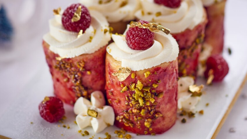 Buche Facile Aux Framboises Et Litchi Decouvrez Les Recettes De Cuisine De Femme Actuelle Le Mag