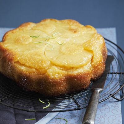 Gateau Au Yaourt Ananas Et Noix De Coco Facile Et Rapide Decouvrez Les Recettes De Cuisine De Femme Actuelle Le Mag