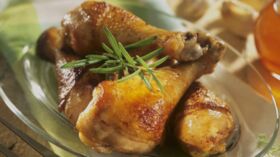 Pilons de poulet rôti épicé avec panure panko - Recette Ptitchef