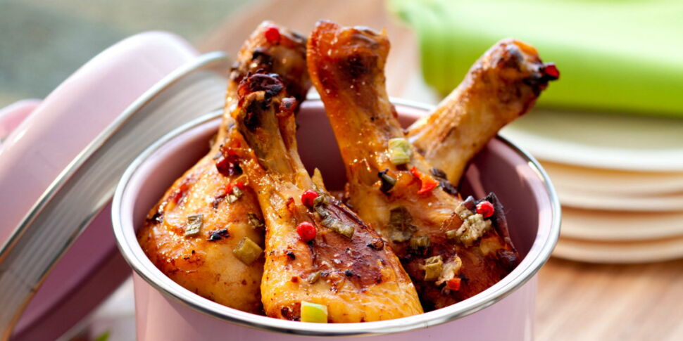 Pilons de poulet marinés à la créole facile : découvrez les recettes de