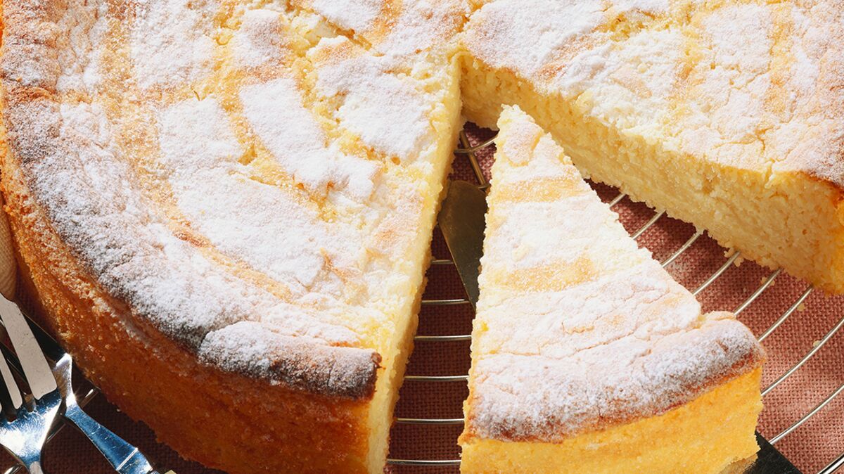 Gâteau sucré à la pommes de terre découvrez les recettes de cuisine de Femme Actuelle Le MAG