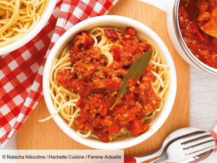 Spaghetti Bolognaise Decouvrez Les Recettes De Cuisine De Femme Actuelle Le Mag