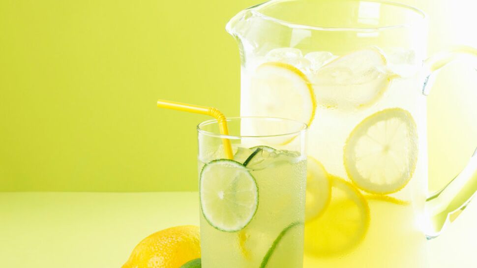 Recette de Limonade à la cerise & citron vert • par Confit Banane •