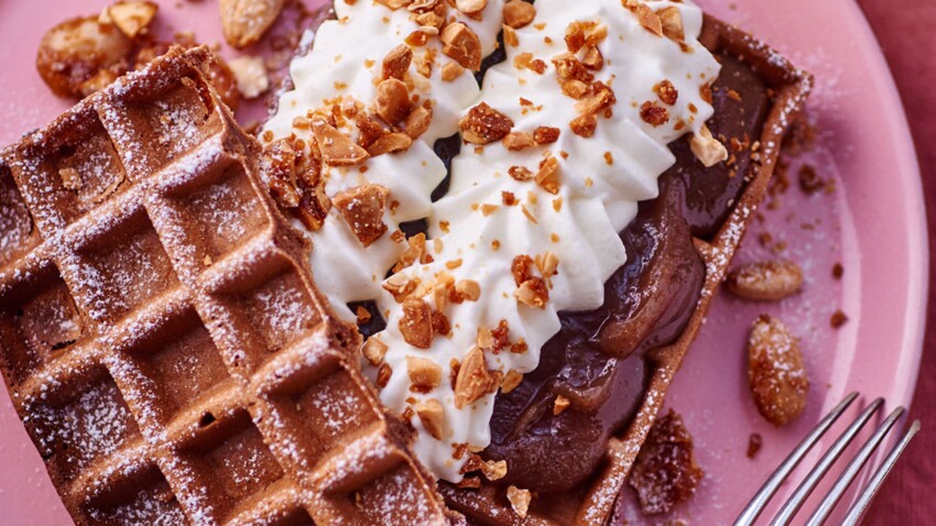 Gaufre A La Farine De Chataigne Et Creme De Marron Decouvrez Les Recettes De Cuisine De Femme Actuelle Le Mag