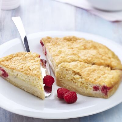 Gateau Magique Aux Framboises Decouvrez Les Recettes De Cuisine De Femme Actuelle Le Mag