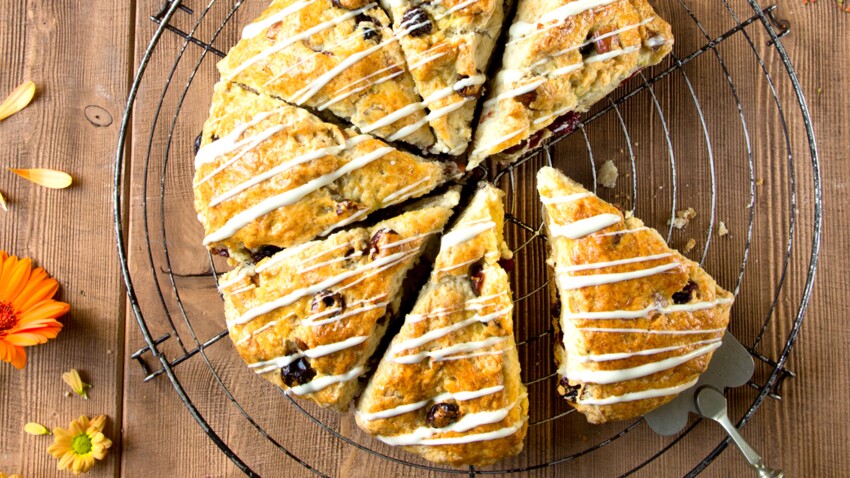 Scones Aux Cranberries Et Chocolat Blanc Decouvrez Les Recettes De Cuisine De Femme Actuelle Le Mag