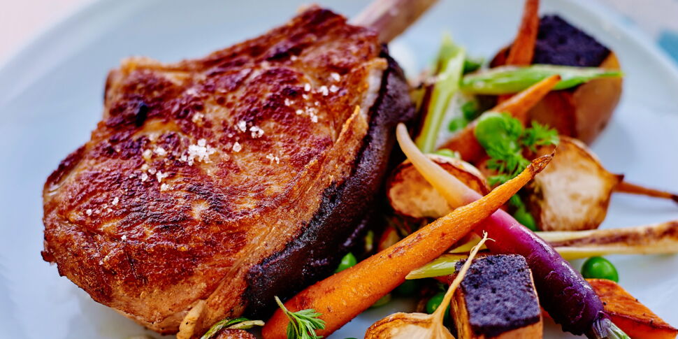 Côte de veau à la crème et légumes rôtis : découvrez les recettes de