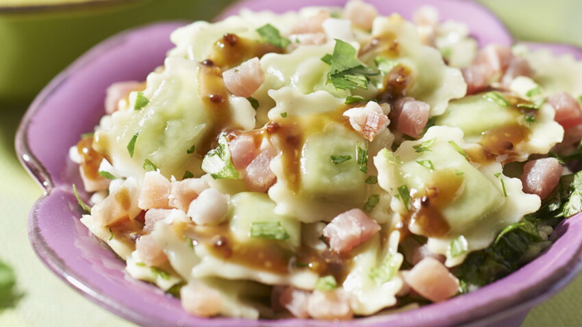 Salade De Ravioles Aux Herbes, Jambon Cru Et Vinaigrette à L’orange ...