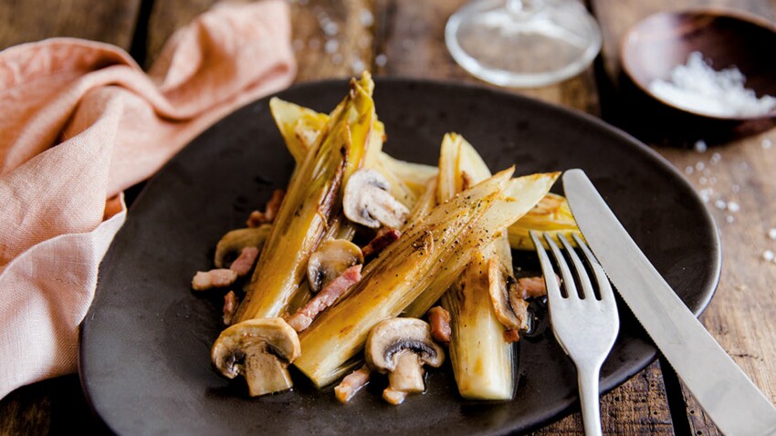 Endives Braisees Aux Oignons Au Lard Fume Et Aux Champignons Decouvrez Les Recettes De Cuisine De Femme Actuelle Le Mag