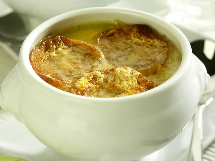 Soupe L Oignon Gratin E D Couvrez Les Recettes De Cuisine De Femme Actuelle Le Mag