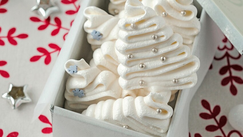 Meringues Sapins Decouvrez Les Recettes De Cuisine De Femme Actuelle Le Mag