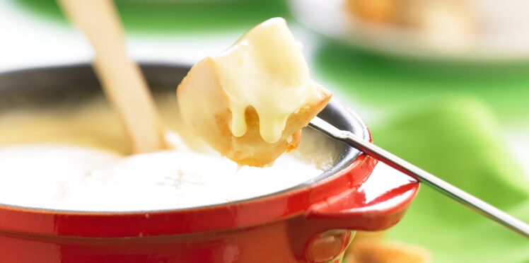 Fondue Suisse Découvrez Les Recettes De Cuisine De Femme Actuelle Le Mag 