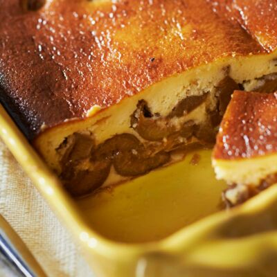 Gateau Aux Reines Claudes Decouvrez Les Recettes De Cuisine De Femme Actuelle Le Mag