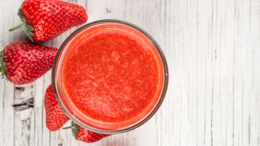 Jus De Fraise Minute Decouvrez Les Recettes De Cuisine De Femme Actuelle Le Mag