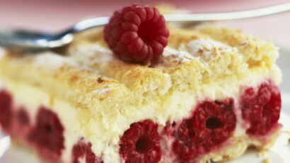 Le Gateau Framboisier Decouvrez Les Recettes De Cuisine De Femme Actuelle Le Mag