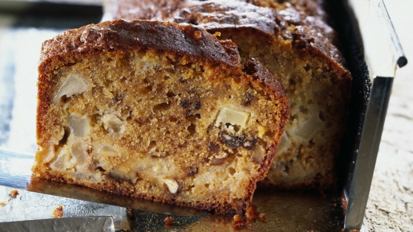 Cake Pomme Cannelle Noix Decouvrez Les Recettes De Cuisine De Femme Actuelle Le Mag