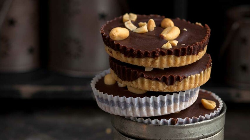 Tartelettes Fondantes Cacahuetes Et Chocolat Decouvrez Les Recettes De Cuisine De Femme Actuelle Le Mag