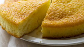 Gateau Au Yaourt Sans Levure Decouvrez Les Recettes De Cuisine De Femme Actuelle Le Mag