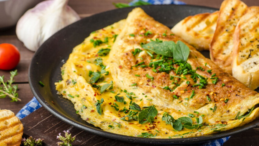 Omelette Piquante Decouvrez Les Recettes De Cuisine De Femme Actuelle Le Mag
