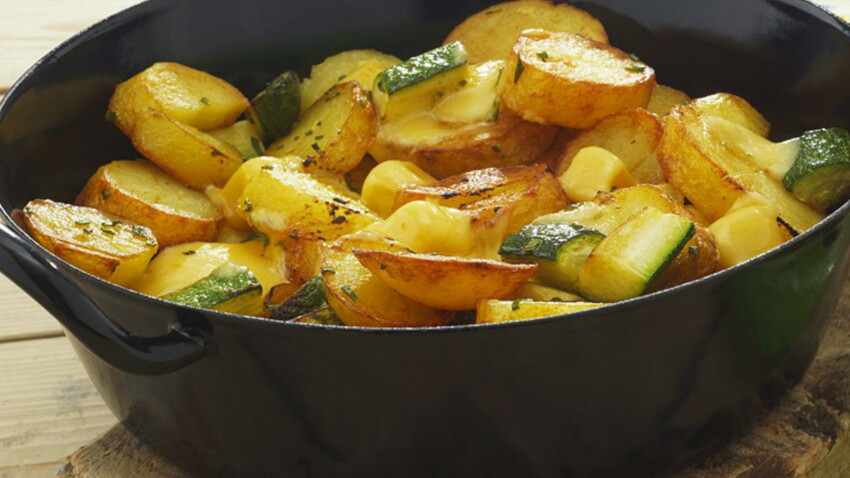 Poelee De Courgettes Et Pommes De Terres Decouvrez Les Recettes De Cuisine De Femme Actuelle Le Mag