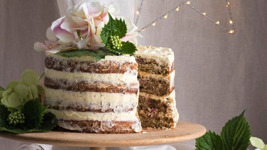 Layer Cake Aux Griottes Et Au Sesame Decouvrez Les Recettes De Cuisine De Femme Actuelle Le Mag