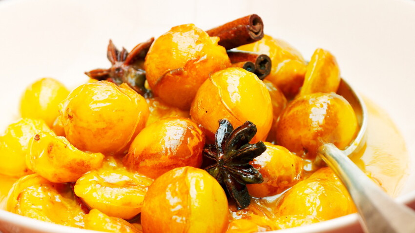 Compotee De Mirabelles De Lorraine Flambees Aux Epices Decouvrez Les Recettes De Cuisine De Femme Actuelle Le Mag