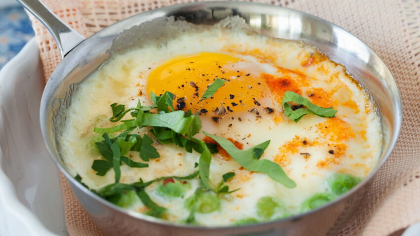 Oeufs Cocotte Aux Petits Pois Decouvrez Les Recettes De Cuisine De Femme Actuelle Le Mag