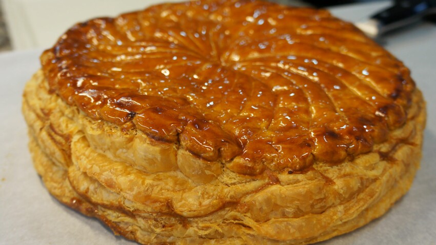 La Galette Des Rois De Nicolas Bernarde Decouvrez Les Recettes De Cuisine De Femme Actuelle Le Mag