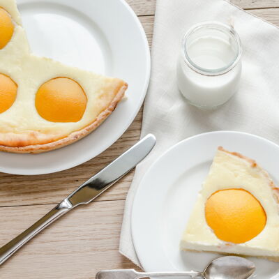 Gateau Aux Peches Et Fromage Blanc Decouvrez Les Recettes De Cuisine De Femme Actuelle Le Mag