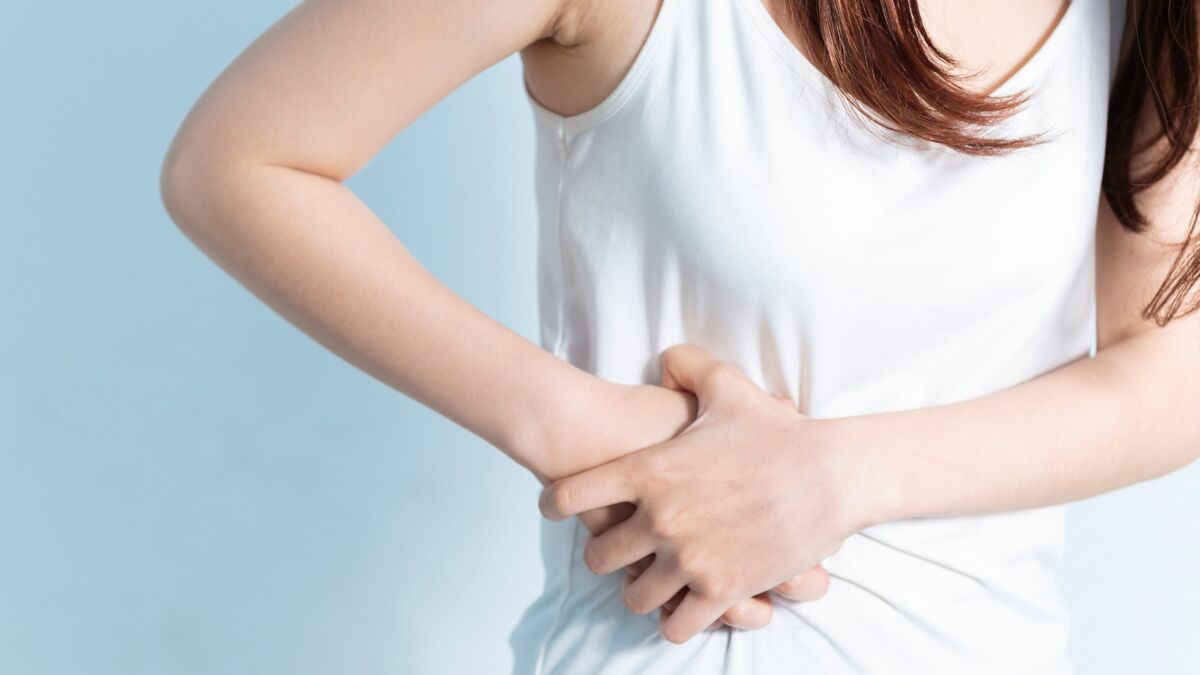 Mal aux ovaires : les symptômes qui doivent pousser à consulter en ...