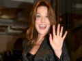 PHOTOS - Carla Bruni-Sarkozy : mannequin star et toujours aussi canon à 50 ans sur le podium de Dolce & Gabbana