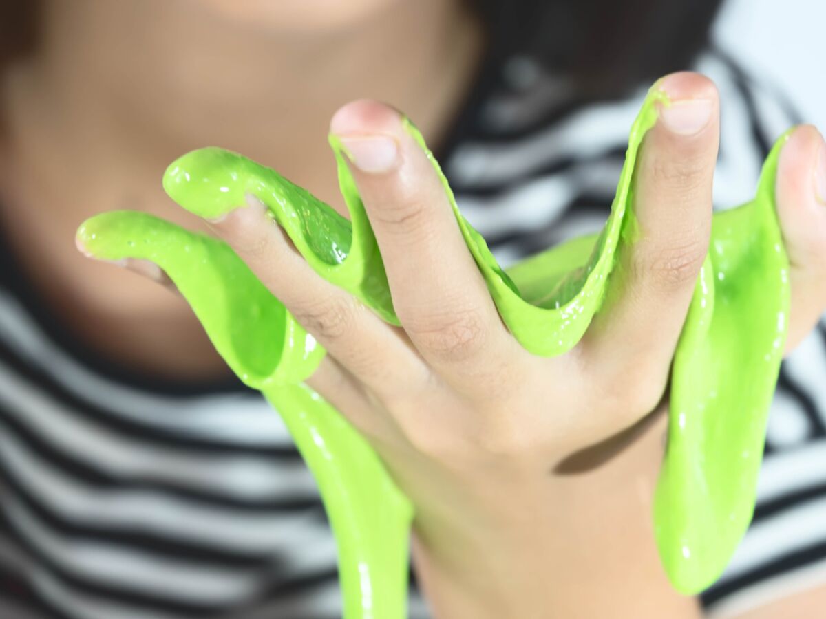 Pâtes slime pour enfants : pourquoi il faut s'en méfier ? : Femme