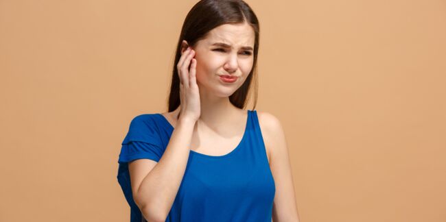 Douleur à l’oreille : comment reconnaître les symptômes d'une otite ?