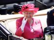 Elizabeth II : sa fille Anne révèle que la reine d'Angleterre a une fausse main gantée pour saluer la foule