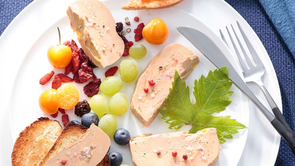 Foie gras mi-cuit, chutney et fruits