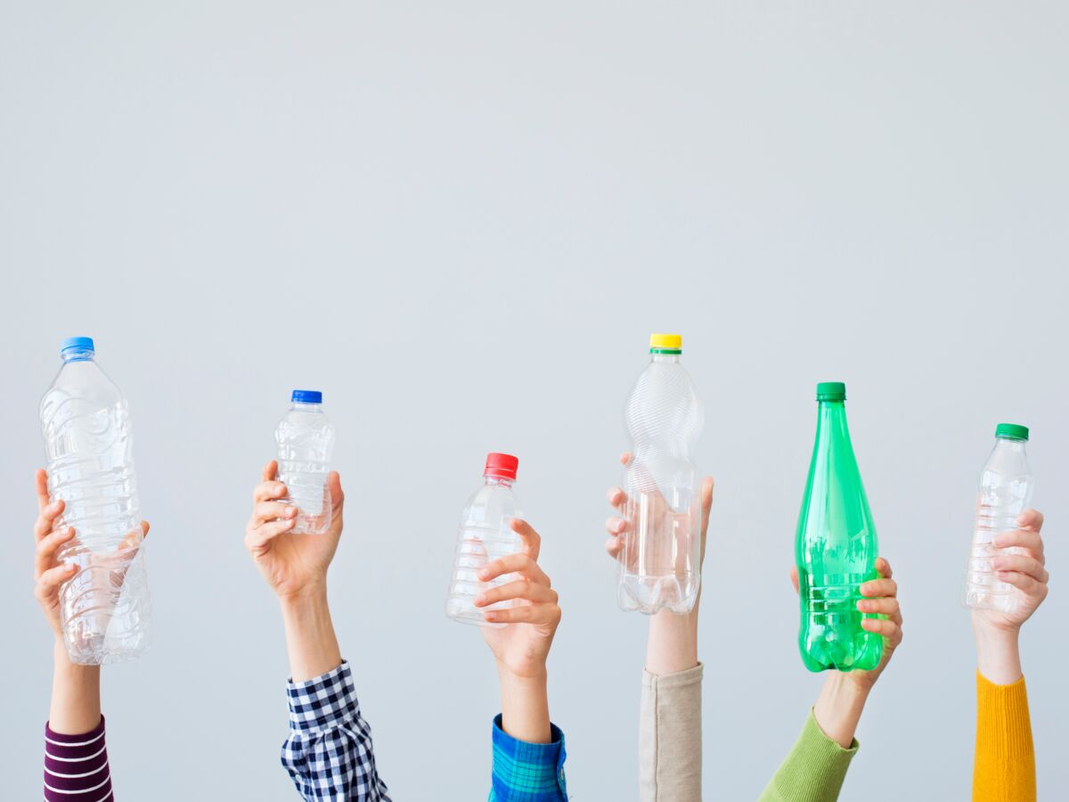 Plastique : 8 solutions pour améliorer le goût de l'eau et en finir avec  les bouteilles d'eau