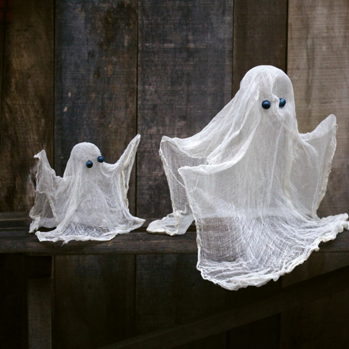 Déco récup&#39; : un fantôme à suspendre pour Halloween : Femme Actuelle Le MAG