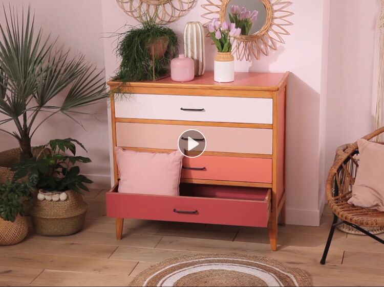 comment relooker une commode en bois ? la démo en vidéo : femme