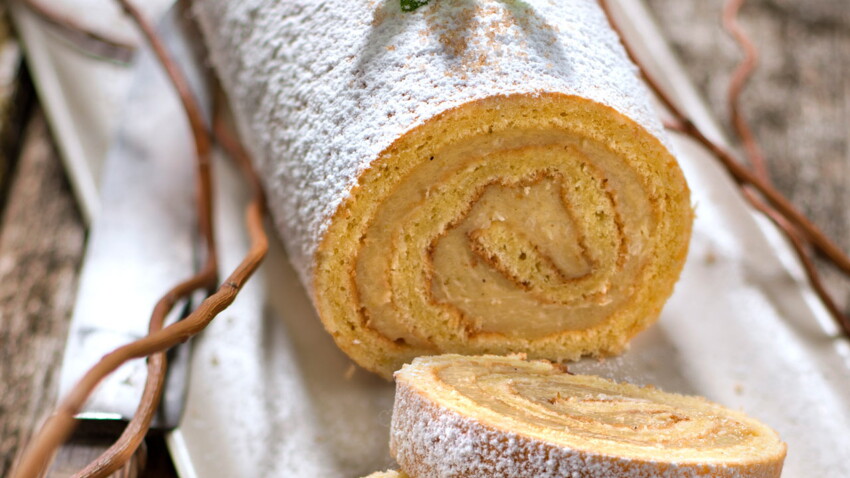 Gateau Roule A La Noix De Coco Et Au The Vert Decouvrez Les Recettes De Cuisine De Femme Actuelle Le Mag