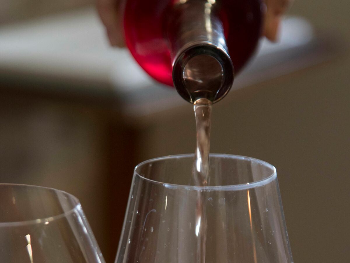 Ouvre bouteille tire-bouchon en forme de bouteille de vin rouge 