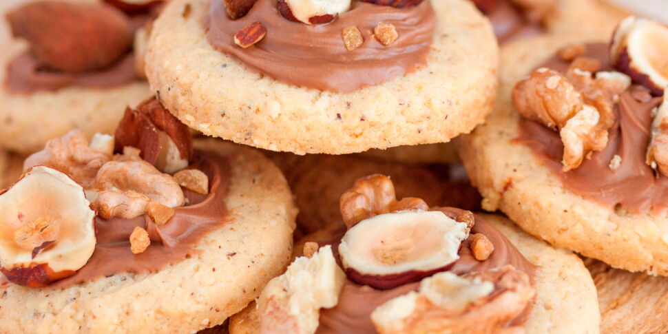 Biscuits Aux Noix Et Noisettes Facile Et Rapide : Découvrez Les ...