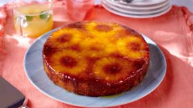 Gateau Caramelise A L Ananas Et Au Rhum Decouvrez Les Recettes De Cuisine De Femme Actuelle Le Mag